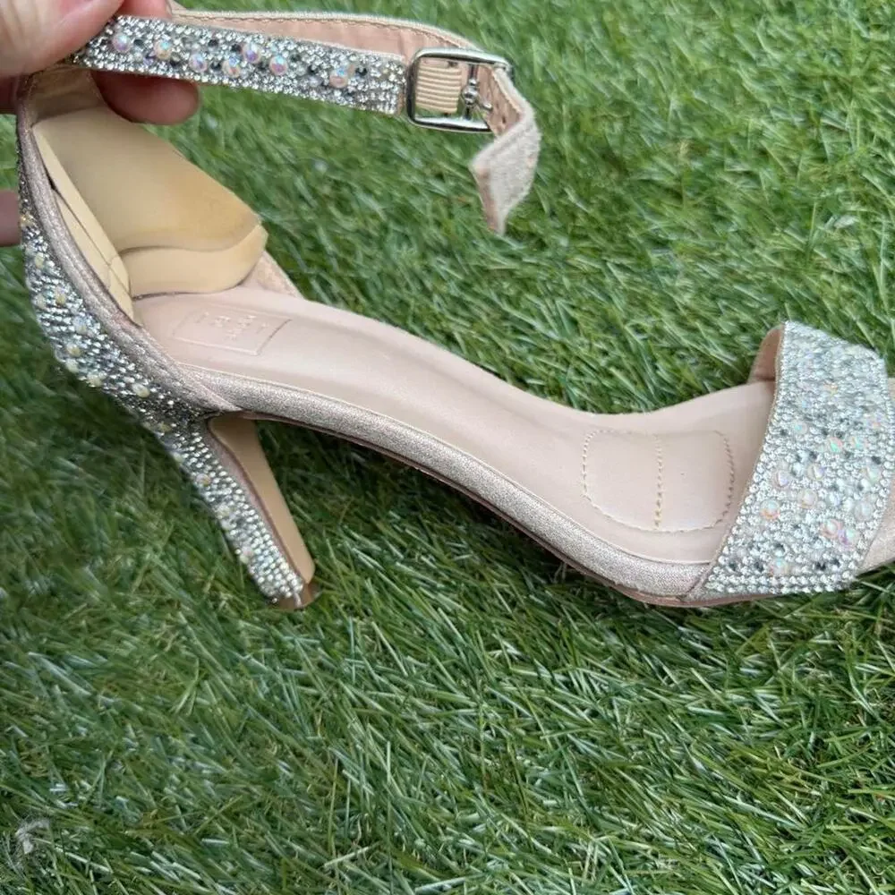 unbranded silver rhinestone
